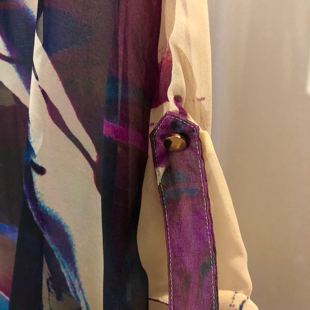 Brand New Lucy & Co sheer Top-Small - Picture 6 of 8